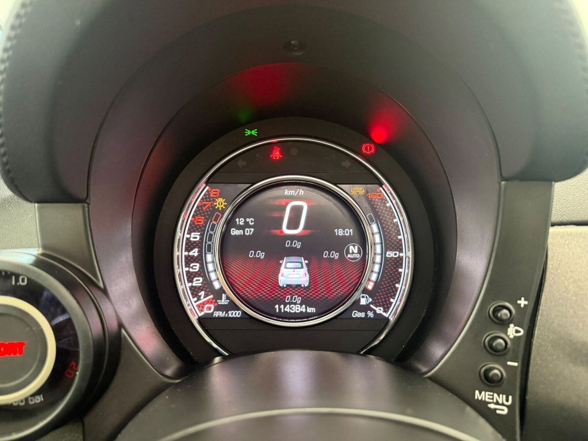 Abarth 595 Cabrio 595 C 1.4 Turbo T-Jet 180 CV Competizione (14)