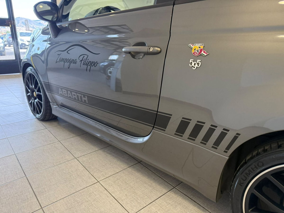 Abarth 595 Cabrio 595 C 1.4 Turbo T-Jet 180 CV Competizione (8)