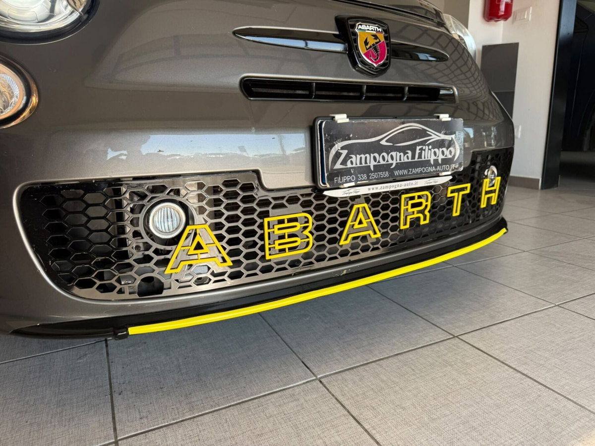 Abarth 595 Cabrio 595 C 1.4 Turbo T-Jet 180 CV Competizione (9)