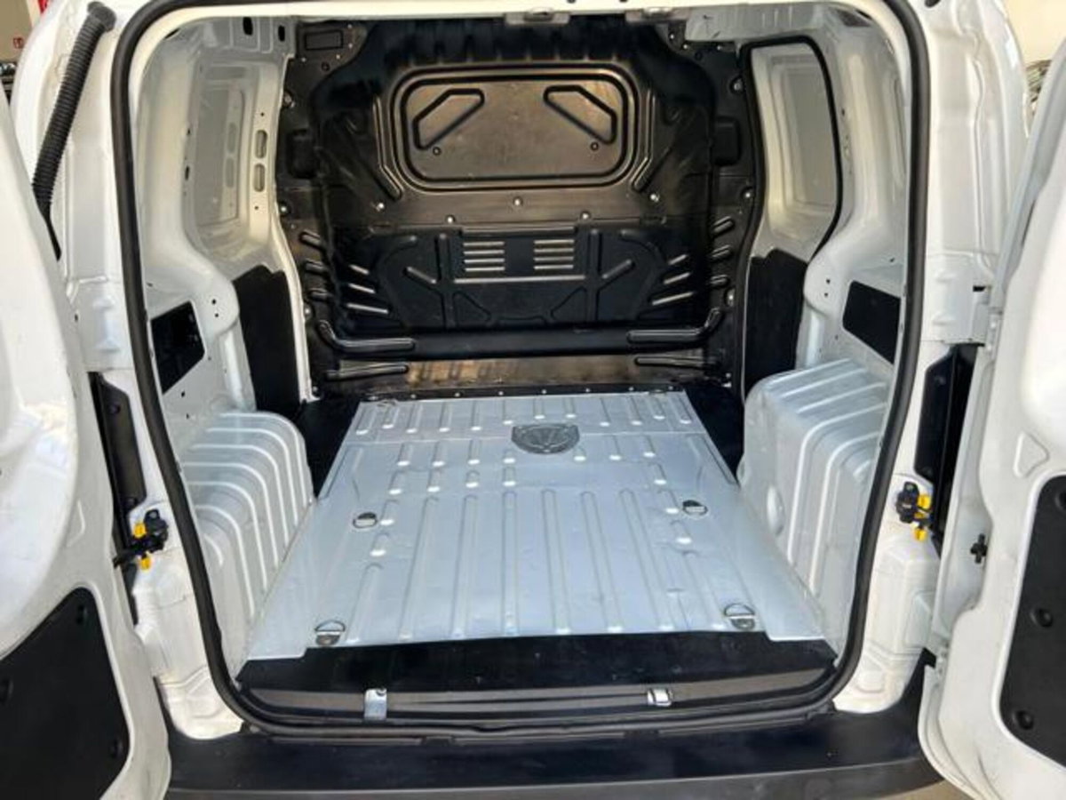Fiat Fiorino Furgone cargo 1.3 mjt 95cv (16)
