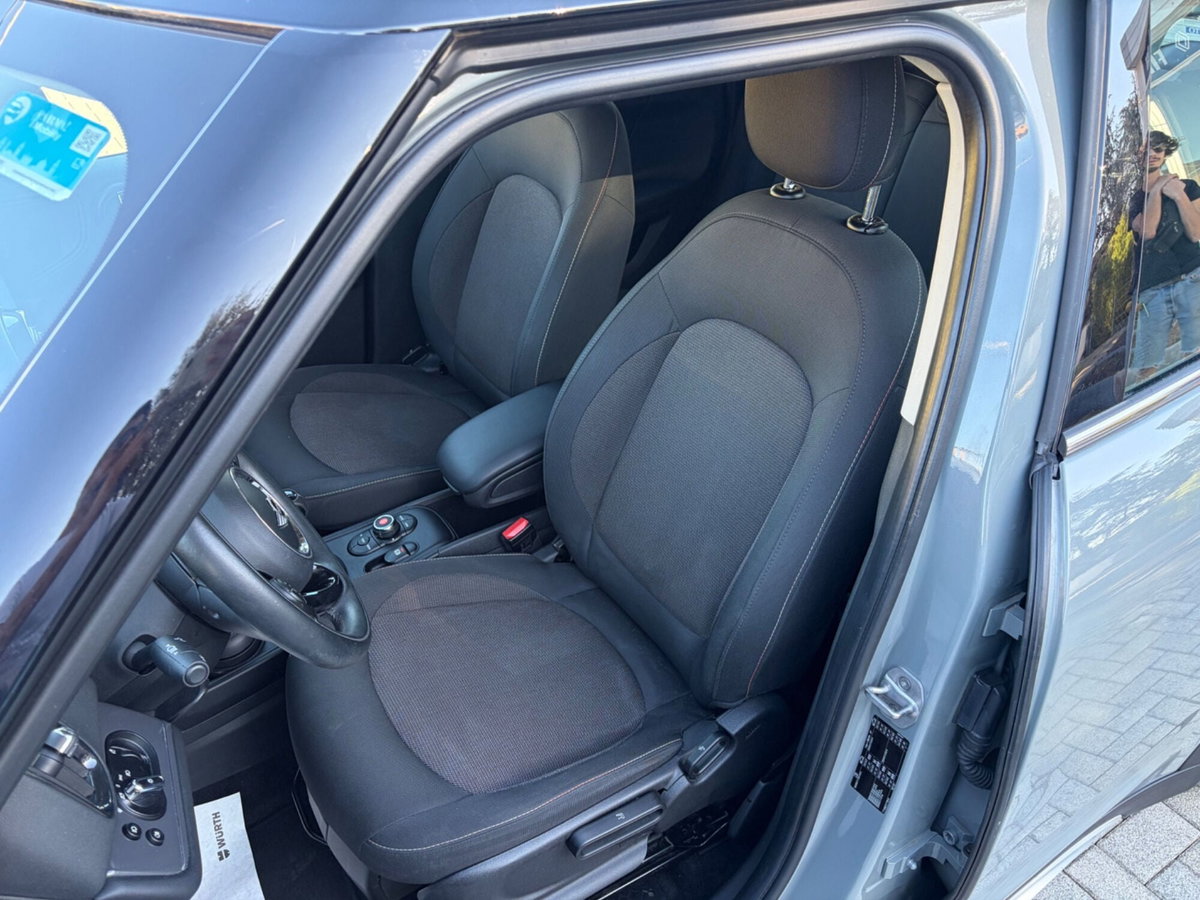 MINI Mini Countryman 2.0 Cooper D Essential Countryman (10)