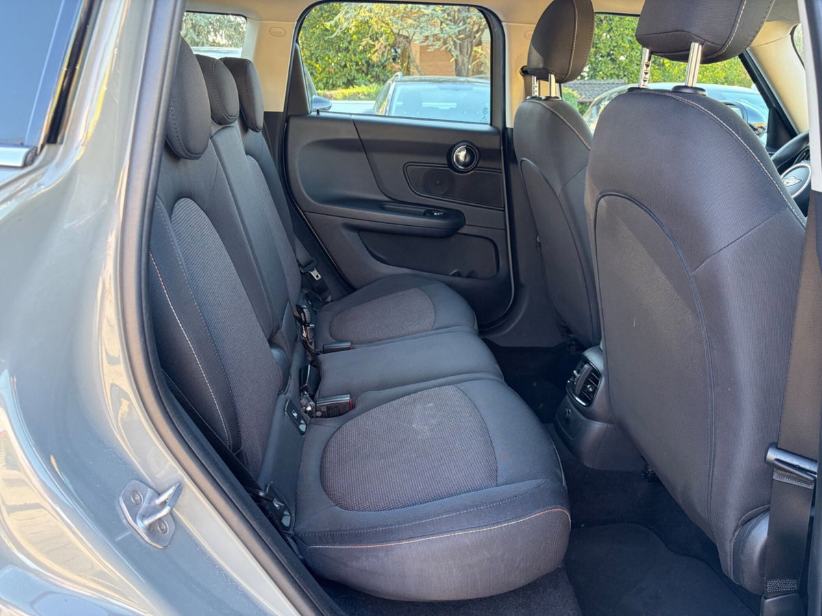 MINI Mini Countryman 2.0 Cooper D Essential Countryman (11)