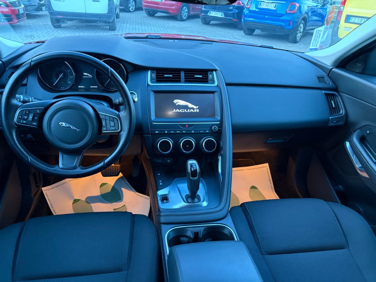 Jaguar E-Pace 2.0D 150 CV AWD (11)