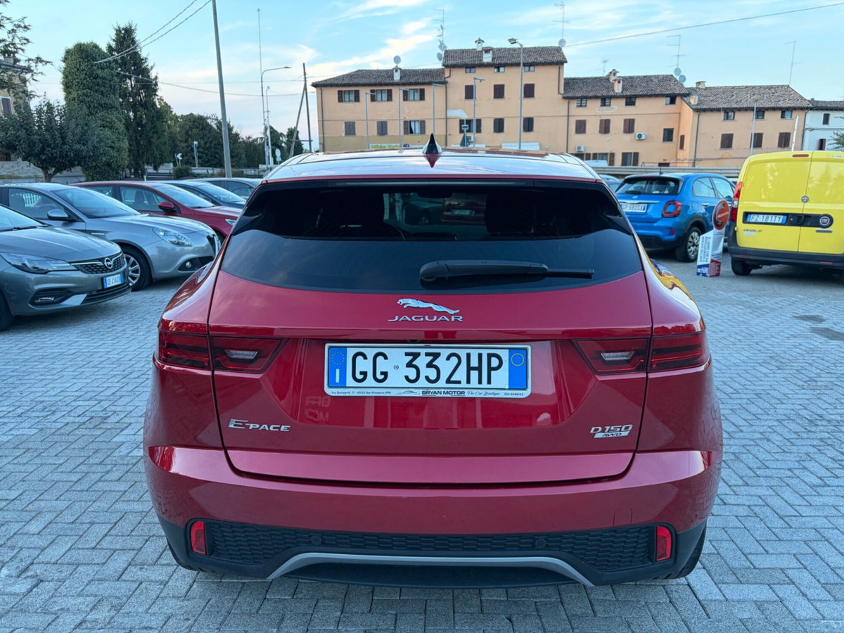 Jaguar E-Pace 2.0D 150 CV AWD (7)