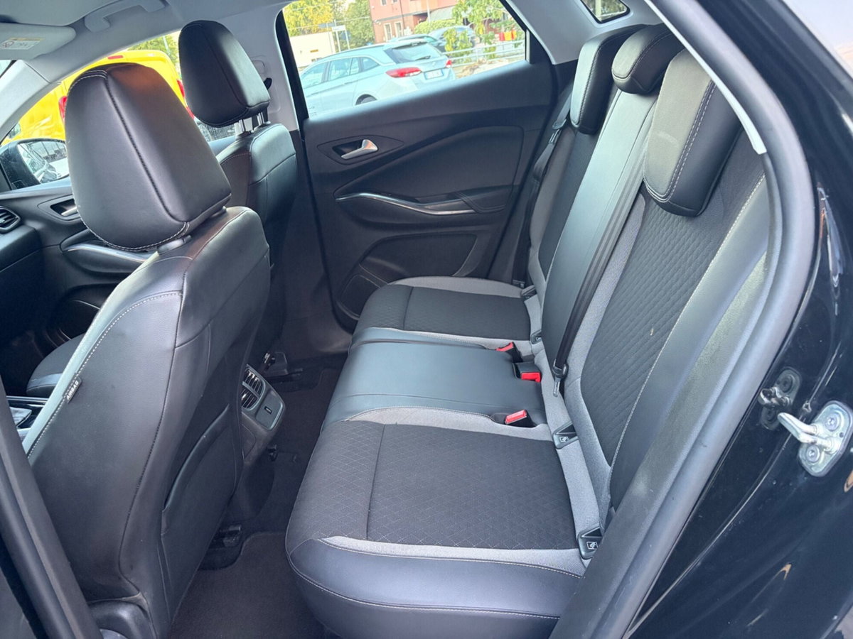 Opel Grandland X 1.5 diesel Ecotec Start&Stop aut. Business Ed. (10)