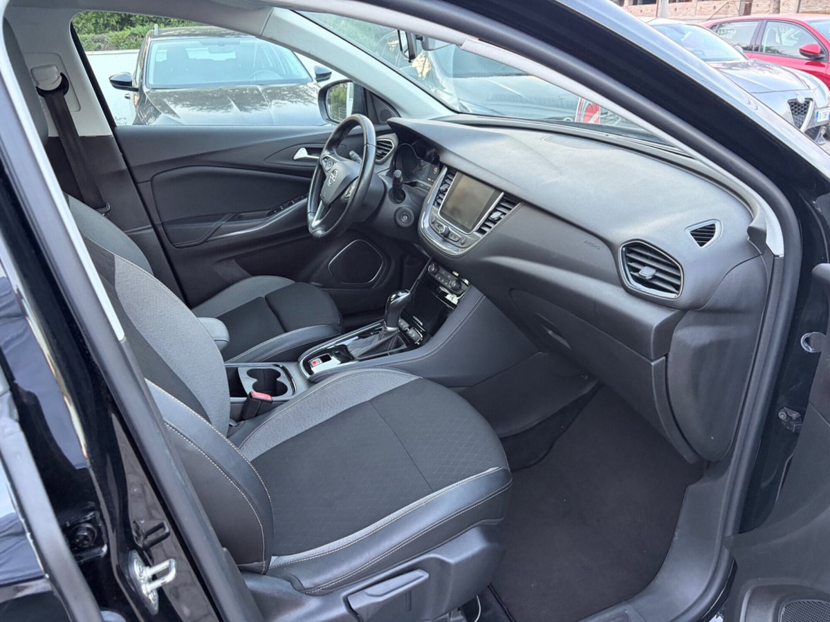 Opel Grandland X 1.5 diesel Ecotec Start&Stop aut. Business Ed. (14)