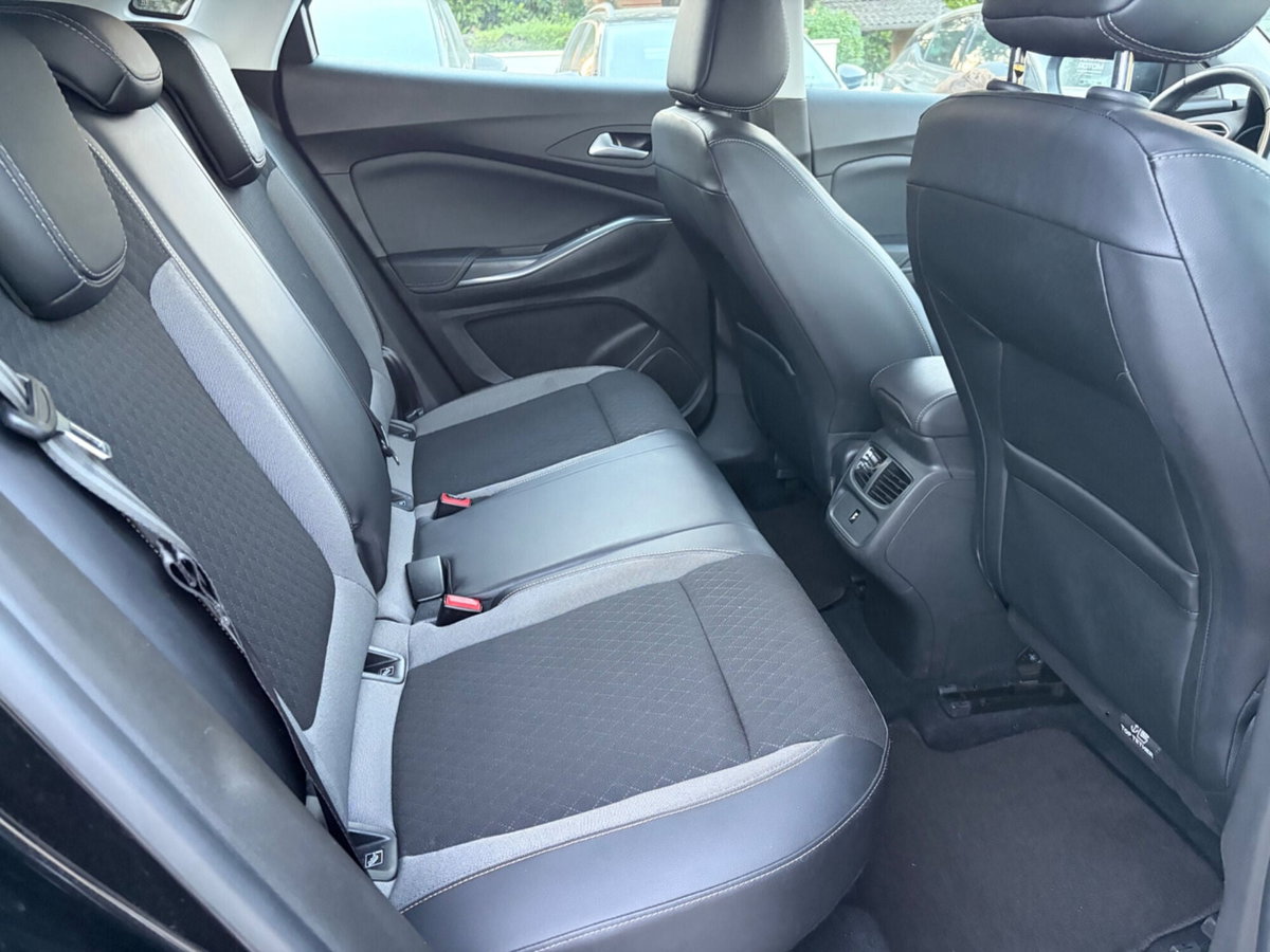 Opel Grandland X 1.5 diesel Ecotec Start&Stop aut. Business Ed. (16)
