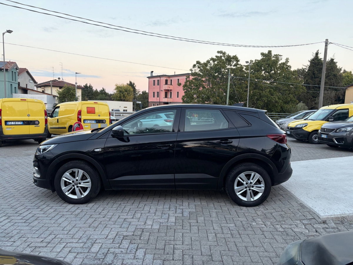 Opel Grandland X 1.5 diesel Ecotec Start&Stop aut. Business Ed. (4)