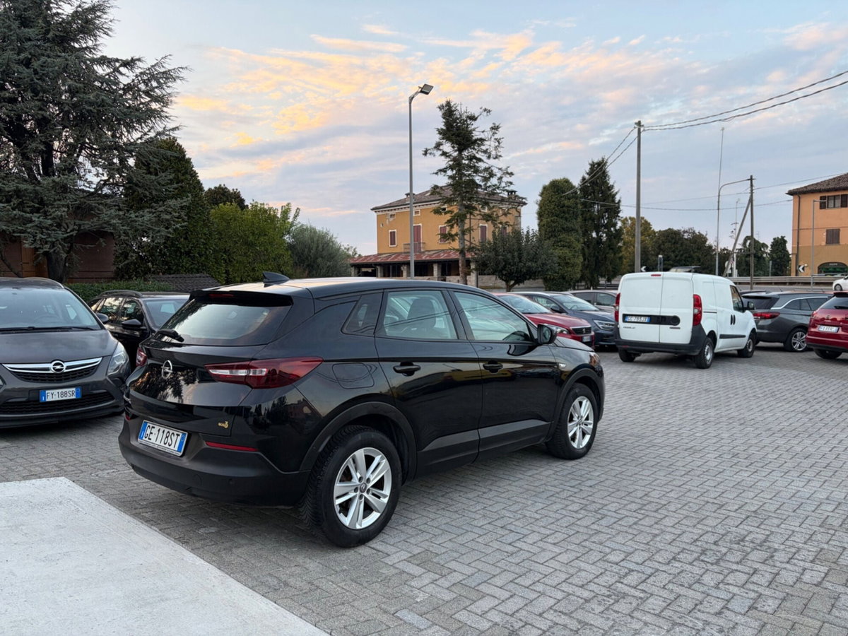 Opel Grandland X 1.5 diesel Ecotec Start&Stop aut. Business Ed. (7)