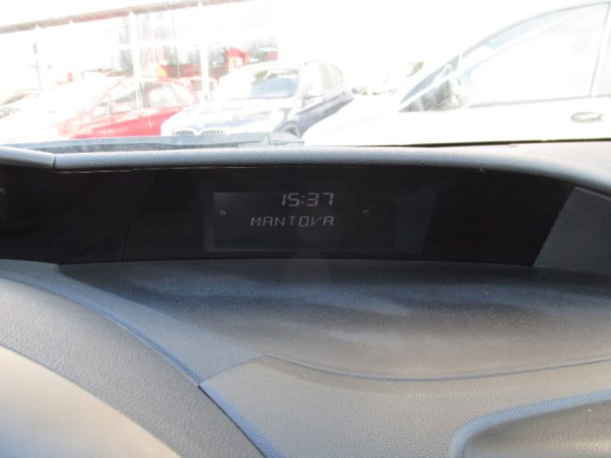 Honda Civic 1.4 i-VTEC 5p. Comfort (19)