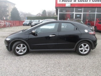 Honda Civic 1.4 i-VTEC 5p. Comfort (2)