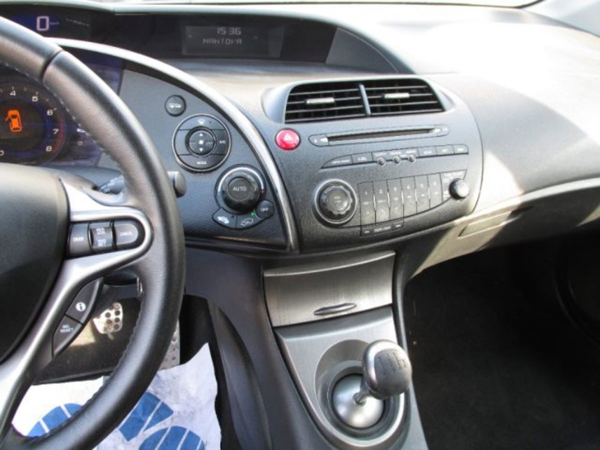 Honda Civic 1.4 i-VTEC 5p. Comfort (8)