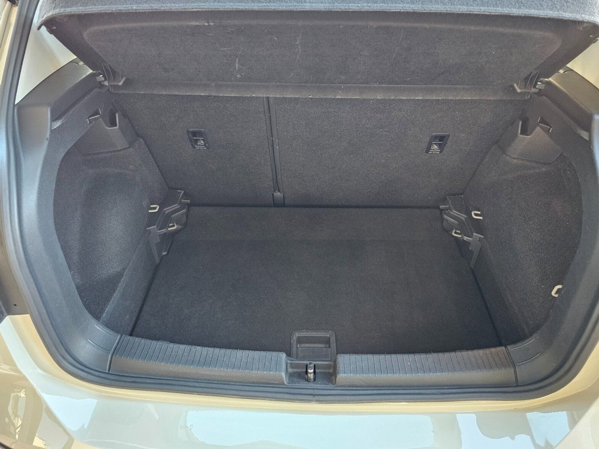 Volkswagen T-Cross 1.0 TSI Style BMT (20)