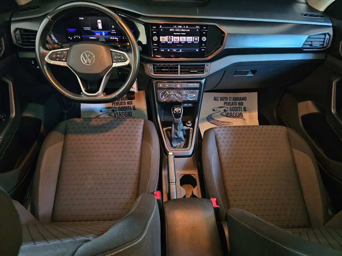 Volkswagen T-Cross 1.0 TSI Style BMT (9)