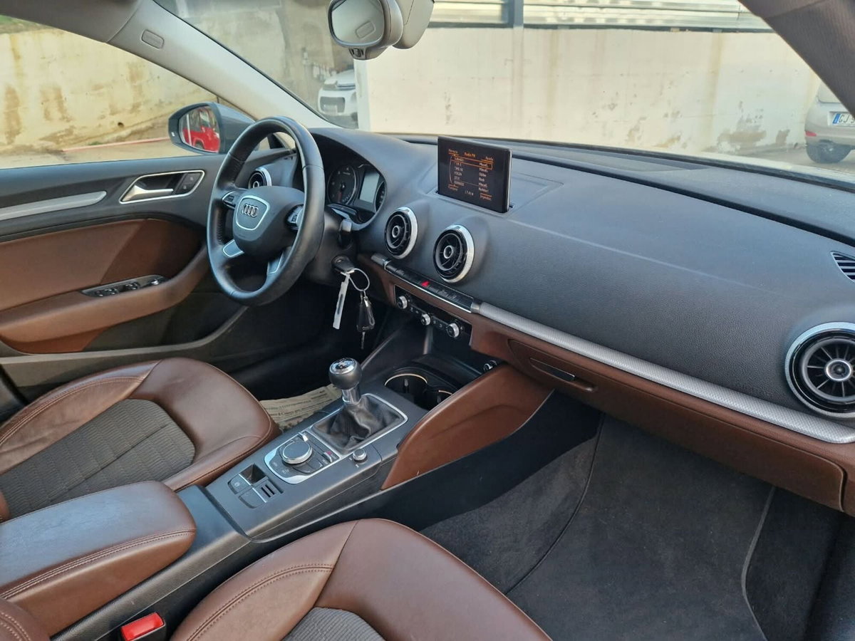 Audi A3 2.0 TDI 150 CV clean diesel Ambition (16)