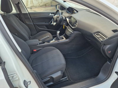 Peugeot 308 PureTech Turbo 110 S&S Active Pack (13)