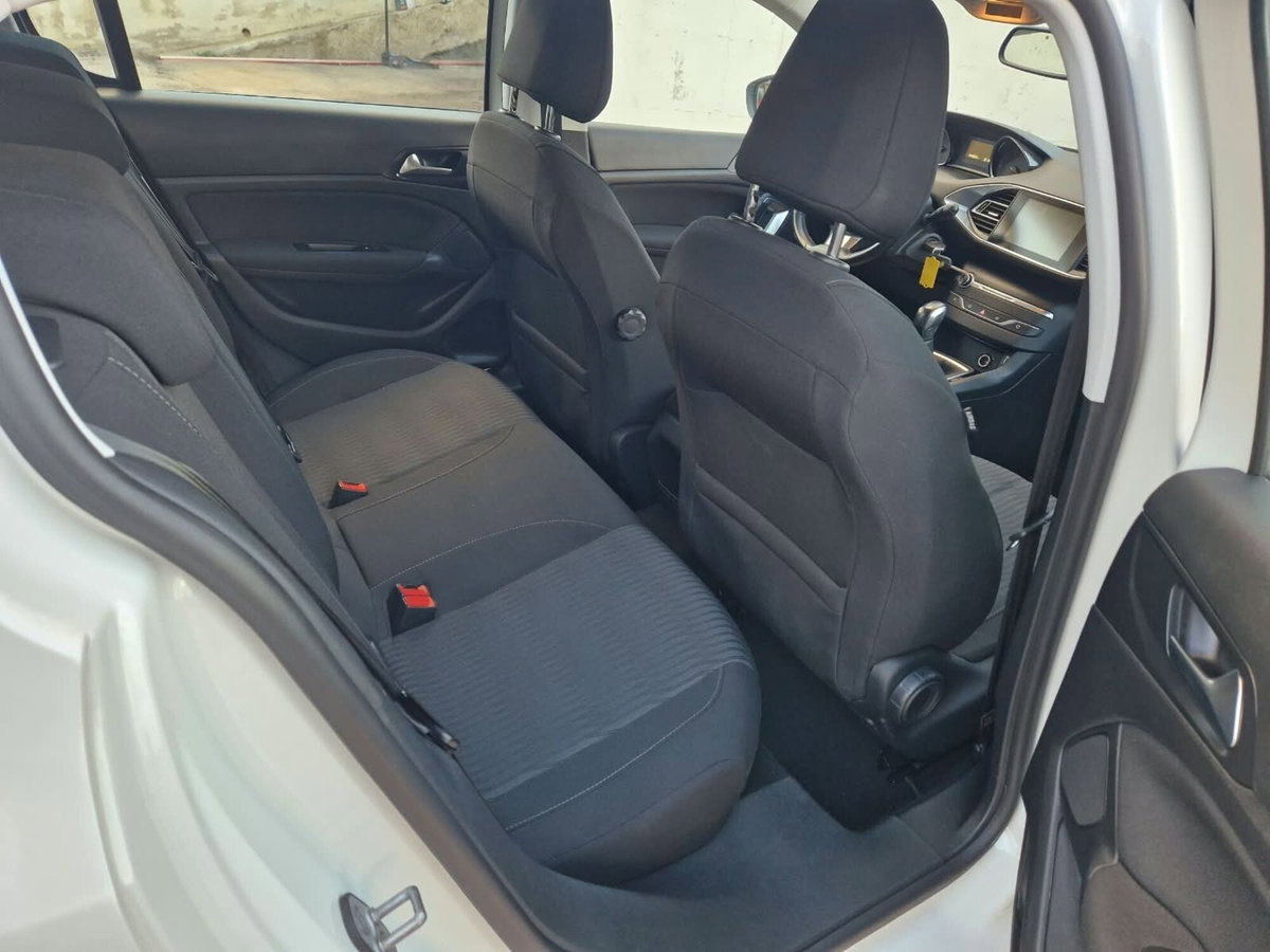 Peugeot 308 PureTech Turbo 110 S&S Active Pack (15)
