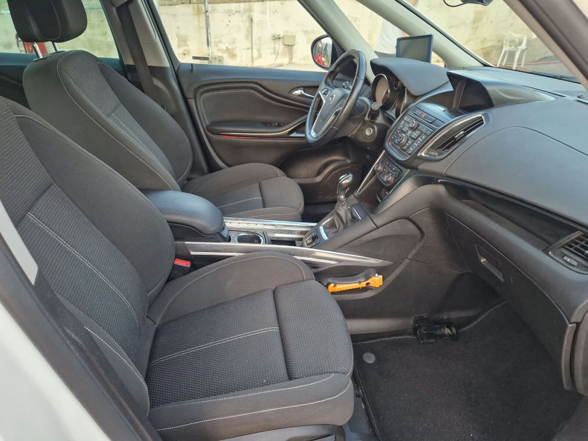 Opel Zafira Tourer 1.6 CDTi 136CV Start&Stop Cosmo (11)