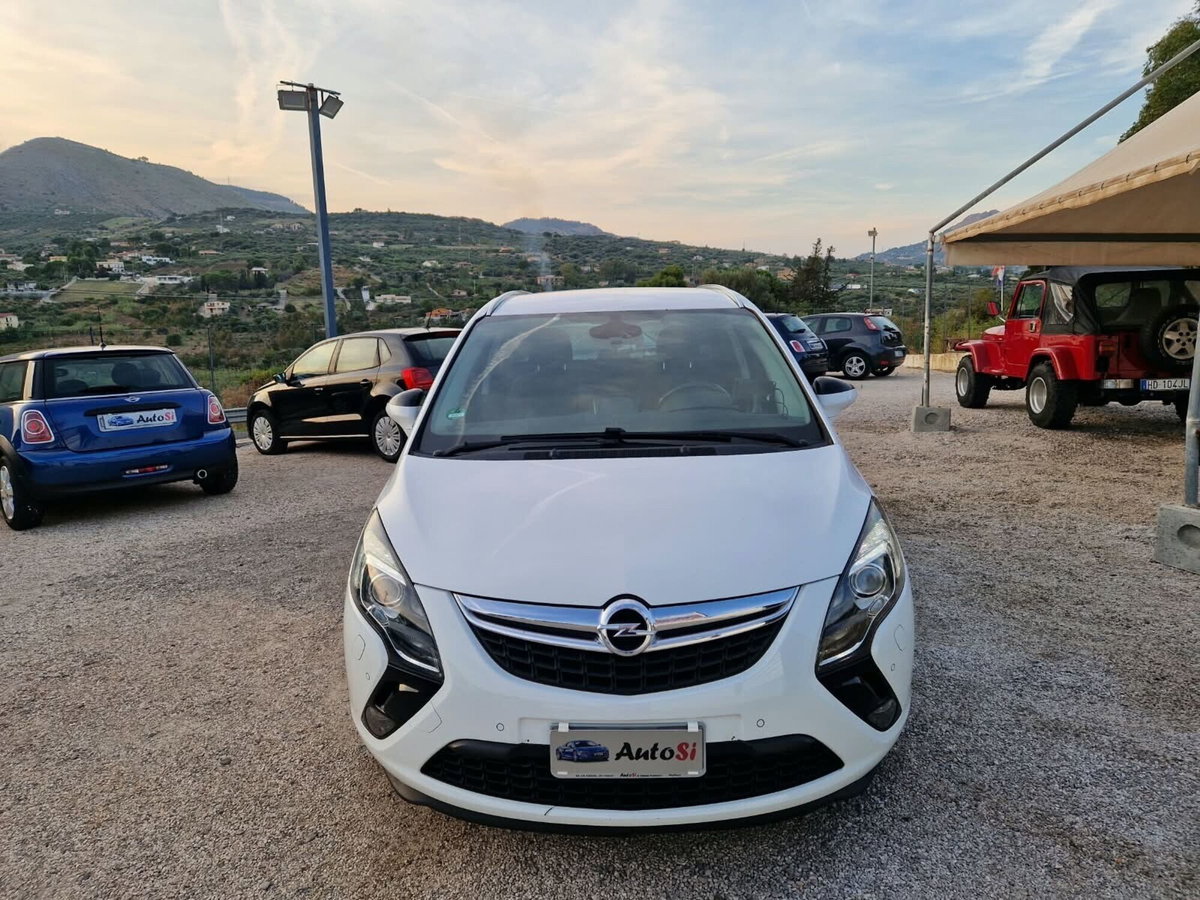 Opel Zafira Tourer 1.6 CDTi 136CV Start&Stop Cosmo (2)