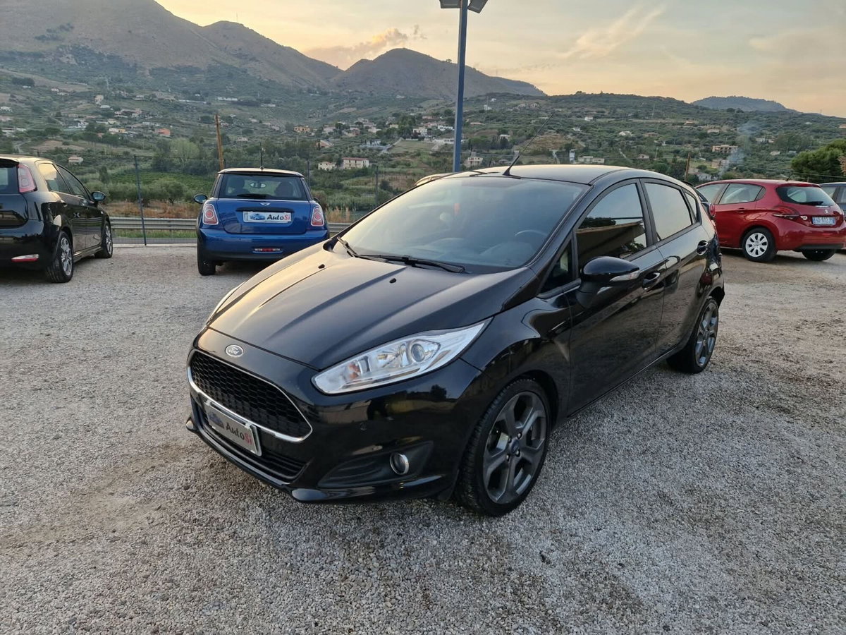 Ford Fiesta 1.5 TDCi 95CV 5 porte Titanium