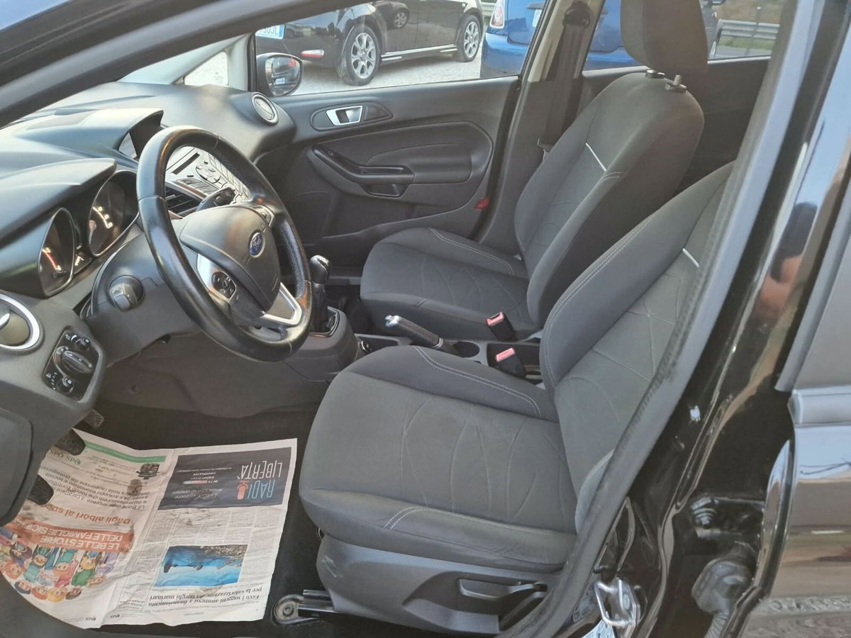 Ford Fiesta 1.5 TDCi 95CV 5 porte Titanium (12)