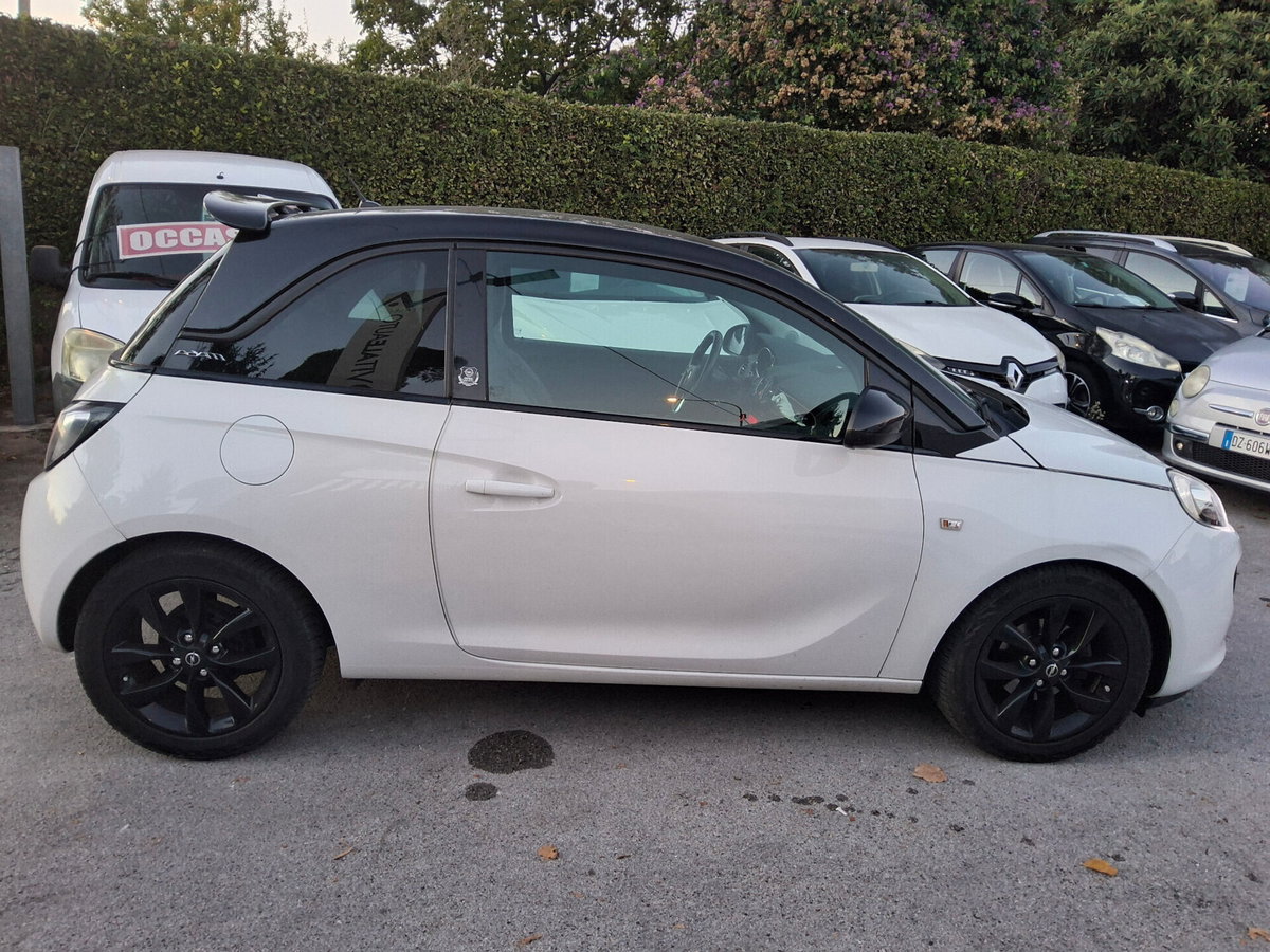 Opel Adam 1.2 70 CV Jam (5)