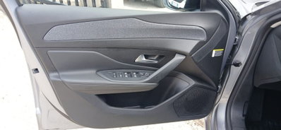 Peugeot 308 BlueHDi 130 S&S EAT8 Allure Pack (20)