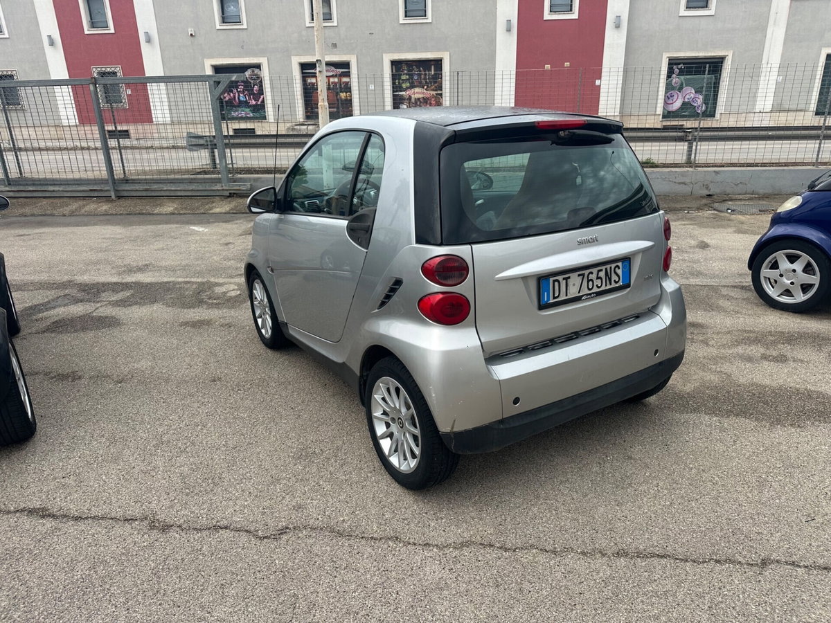 smart Fortwo 1000 52 kW MHD coupé pulse (7)