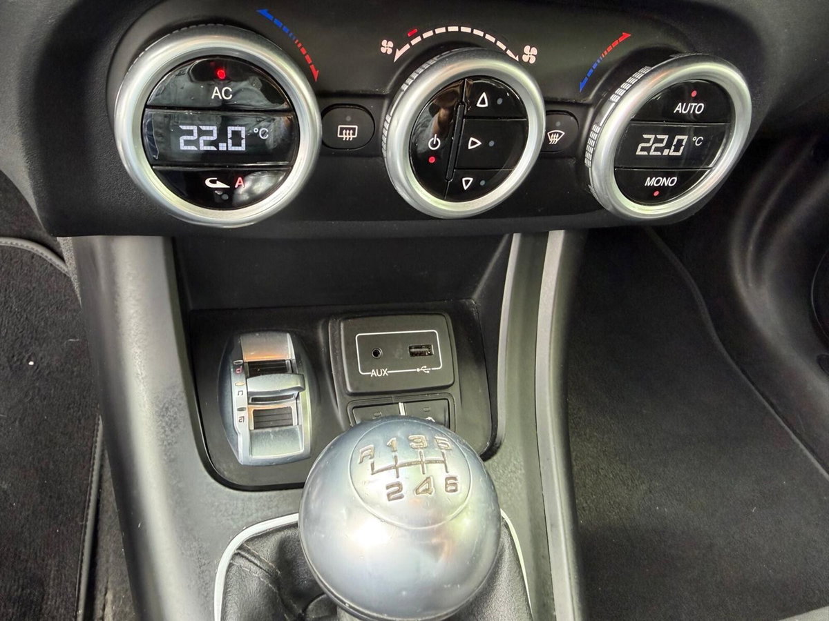 Alfa Romeo Giulietta 2.0 JTDm Distinctive 150cv E5+ (20)