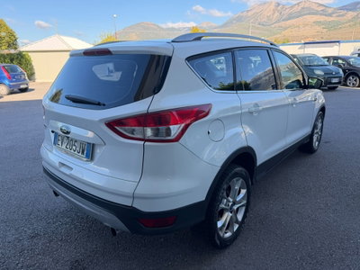 Ford Kuga 2.0 TDCI 140 CV 4WD Titanium (6)