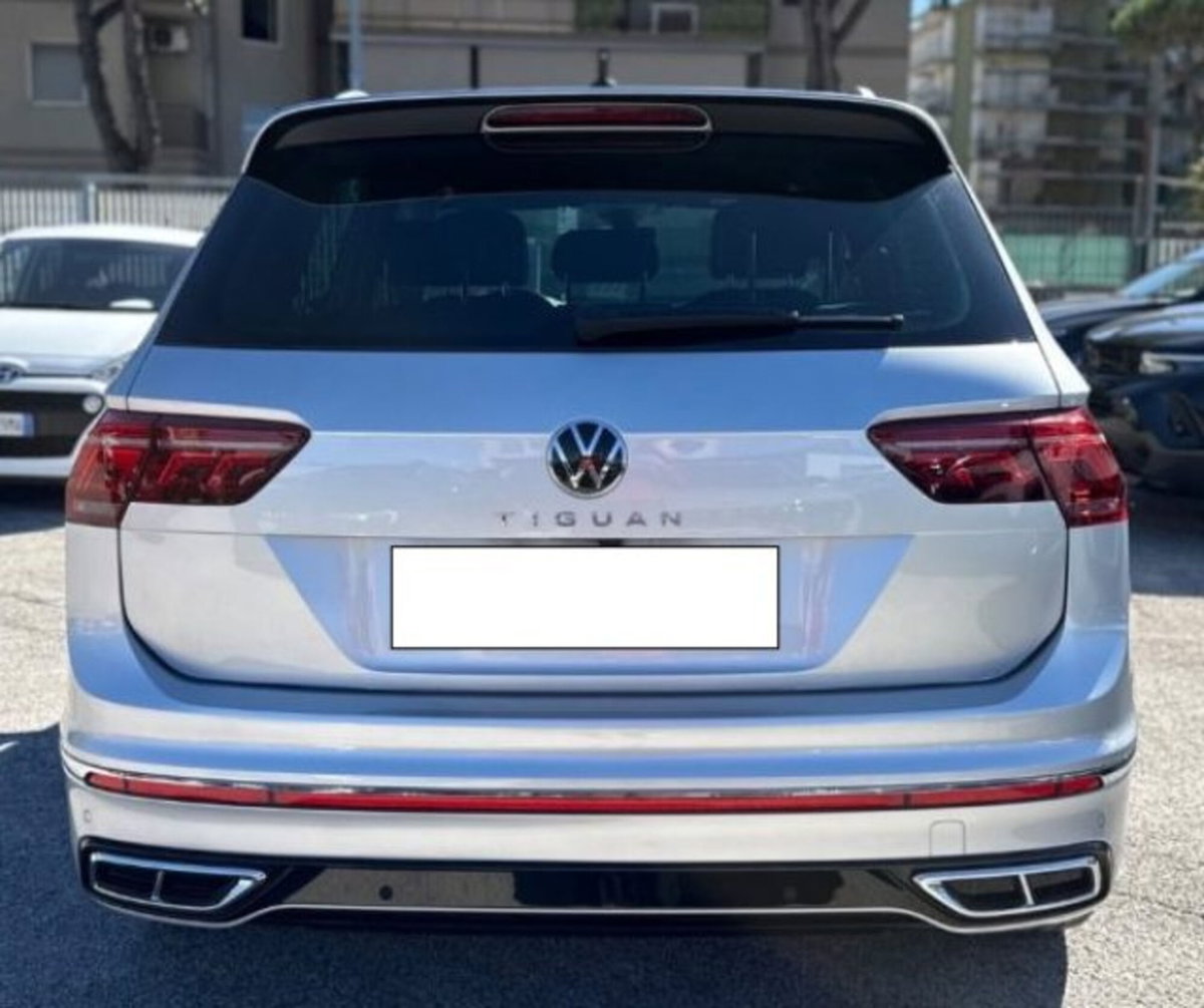 Volkswagen Tiguan 2.0 TDI 150 CV SCR DSG 4MOTION R-Line (5)