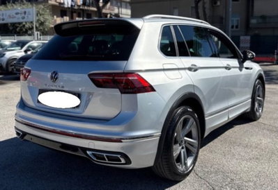 Volkswagen Tiguan 2.0 TDI 150 CV SCR DSG 4MOTION R-Line (6)