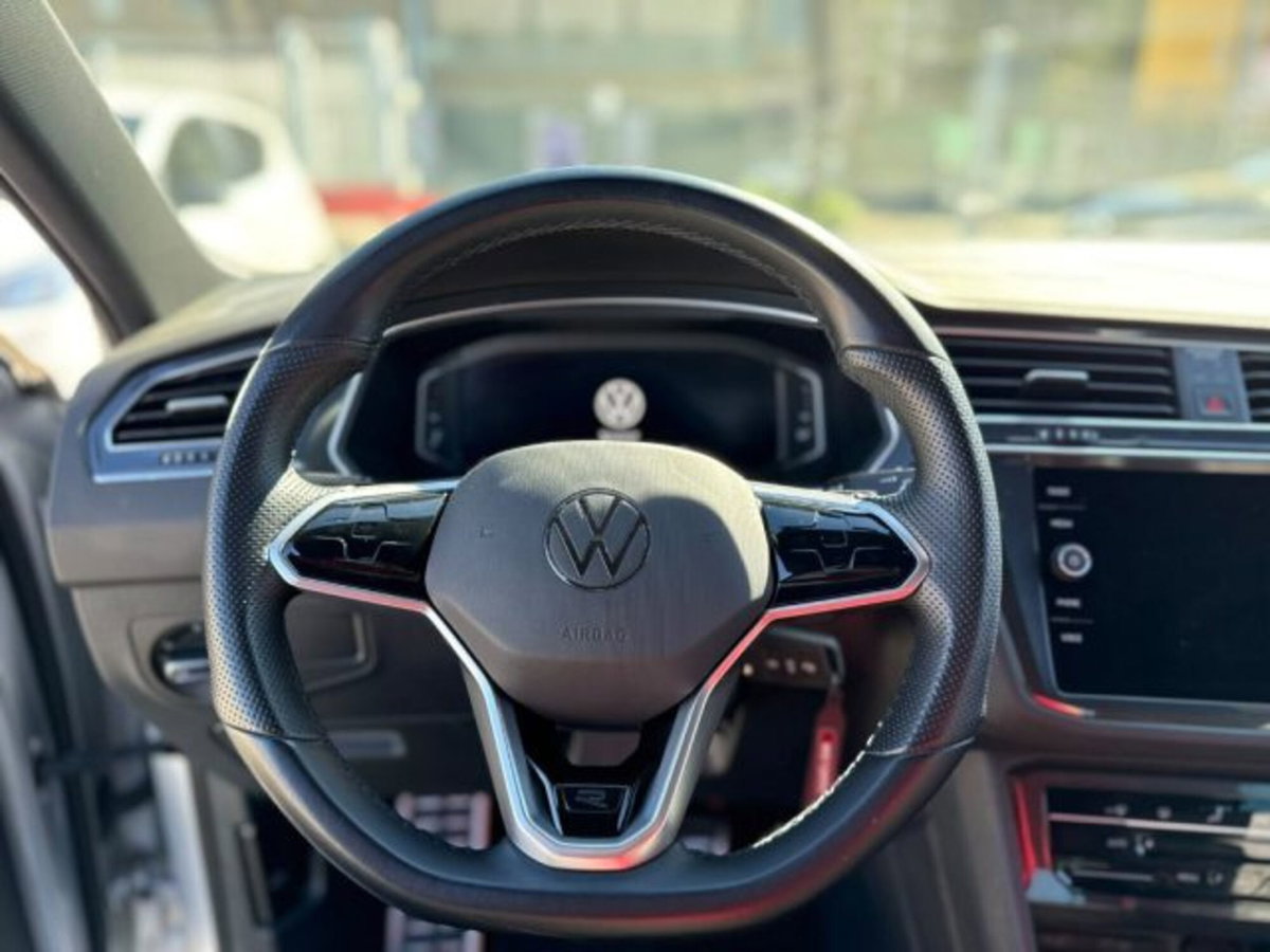Volkswagen Tiguan 2.0 TDI 150 CV SCR DSG 4MOTION R-Line (8)