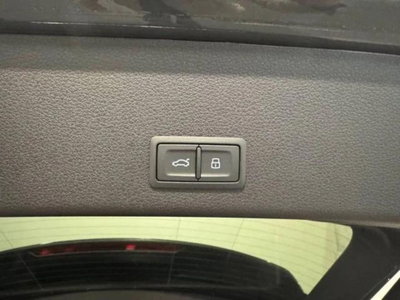 Audi Q8 Sportback 55 S line edition quattro (3)