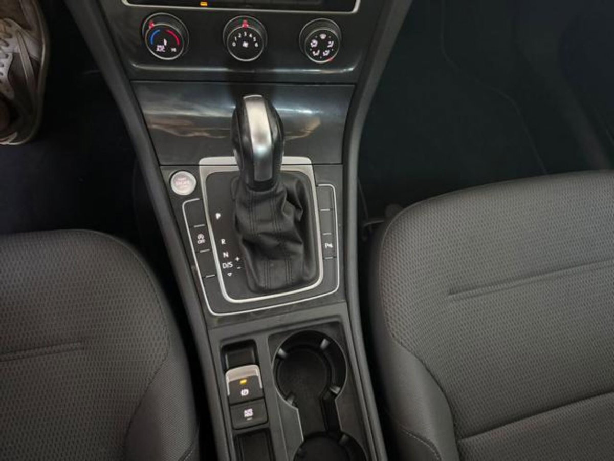 Volkswagen Golf 2.0 TDI DSG 5p. Business BlueMotion Technology (13)
