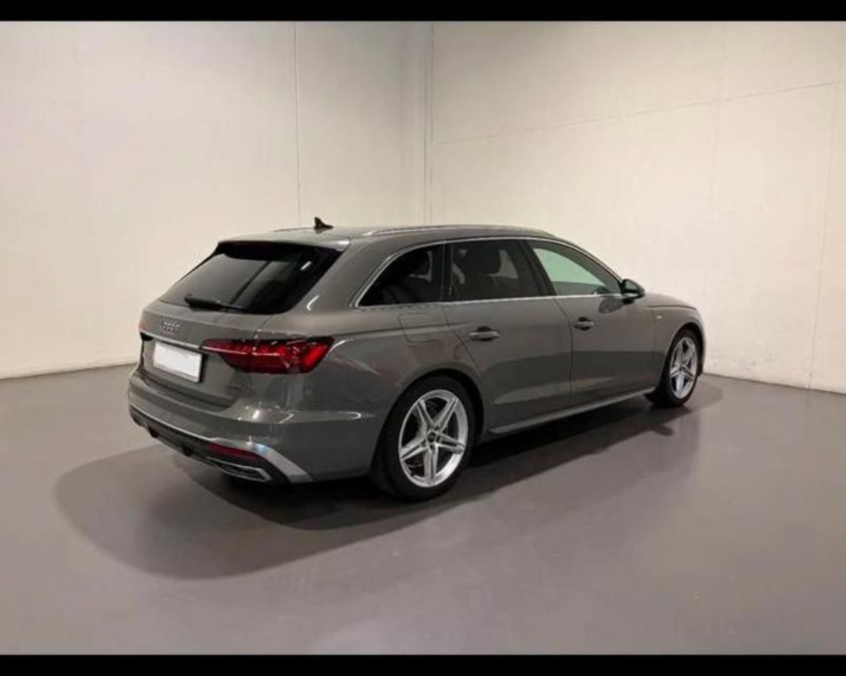 Audi A4 Avant 40 TDI quattro S tronic S line edition (2)
