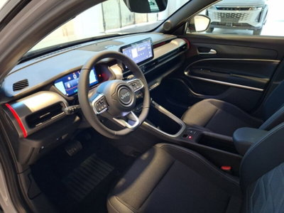 Jeep Avenger 1.2 turbo e-hybrid mhev Summit fwd 110cv edct6 (12)