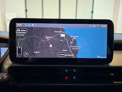 Jeep Avenger 1.2 turbo e-hybrid mhev Summit fwd 110cv edct6 (19)