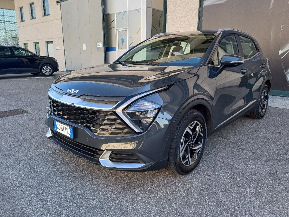 Kia Sportage 1.6 crdi mhev Business dct (2)