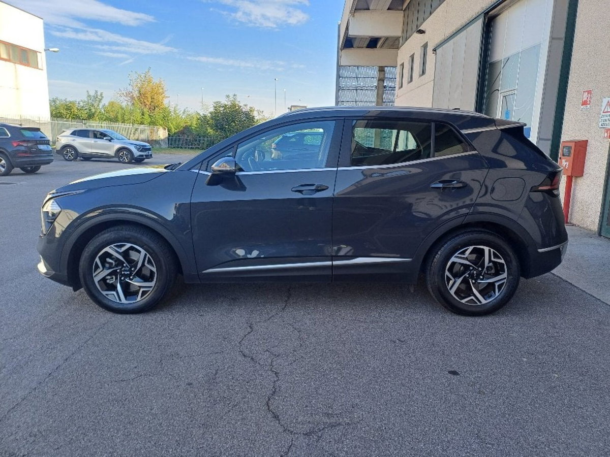 Kia Sportage 1.6 crdi mhev Business dct (6)