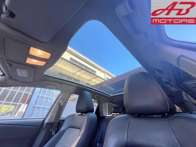Toyota Auris Station Wagon 1.8 Hybrid Lounge (12)