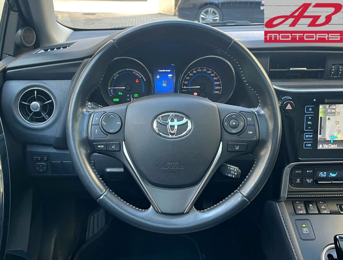 Toyota Auris Station Wagon 1.8 Hybrid Lounge (14)