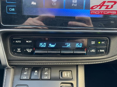 Toyota Auris Station Wagon 1.8 Hybrid Lounge (19)