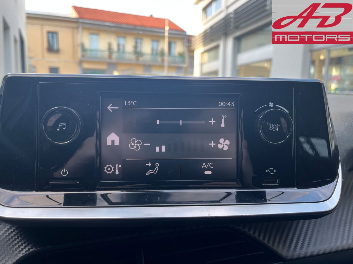 Peugeot 208 BlueHDi 100 Stop&Start 5 porte Like (16)