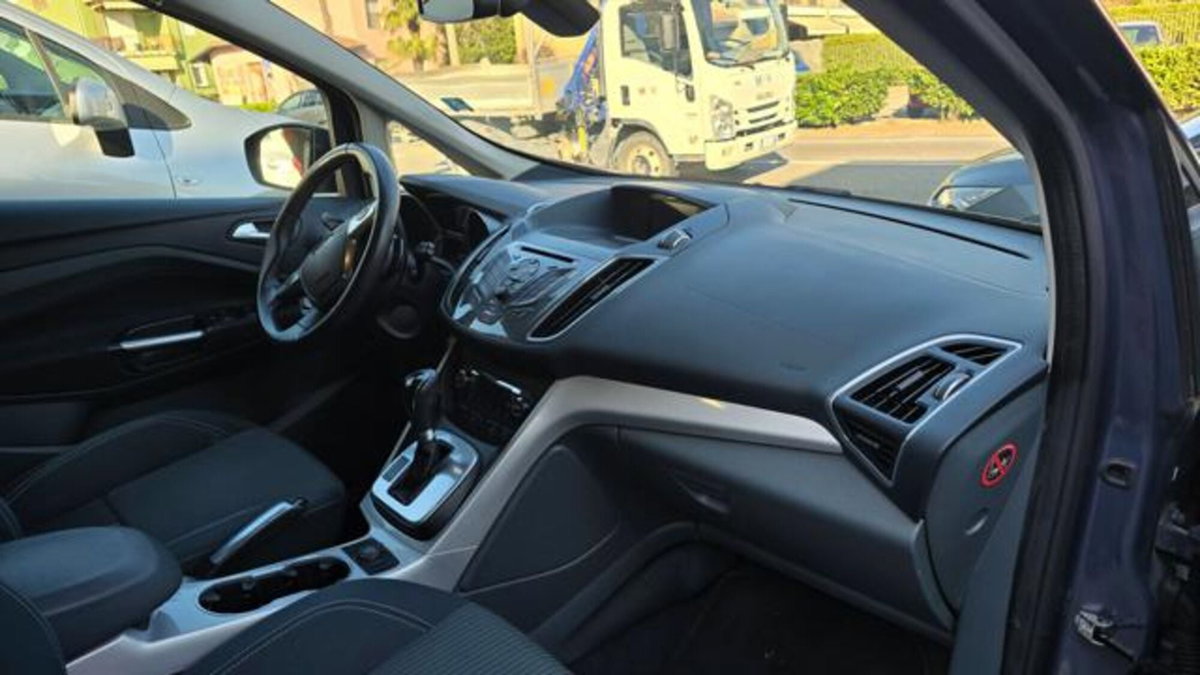 Ford C-Max 1.6 TDCi 115CV Titanium (8)
