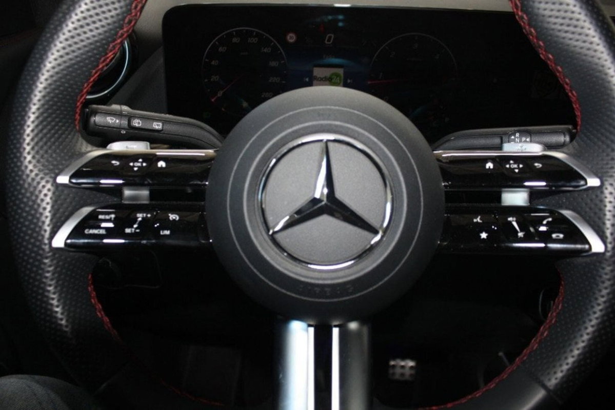 Mercedes-Benz GLA SUV 200 d AMG Line Premium Plus 4matic auto (10)