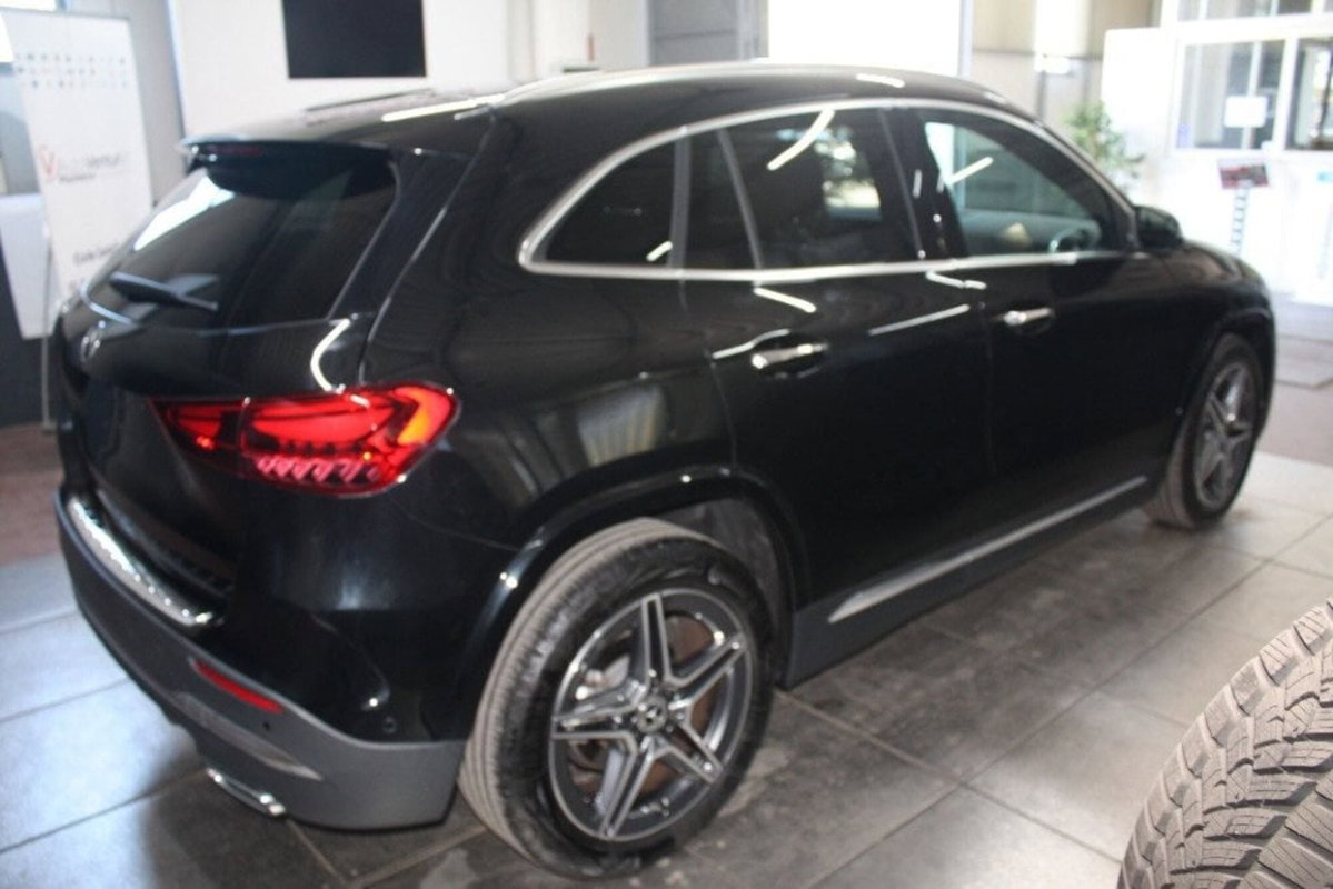 Mercedes-Benz GLA SUV 200 d AMG Line Premium Plus 4matic auto (4)