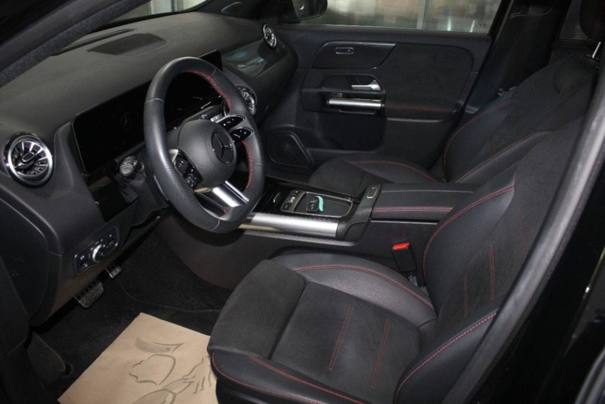 Mercedes-Benz GLA SUV 200 d AMG Line Premium Plus 4matic auto (8)