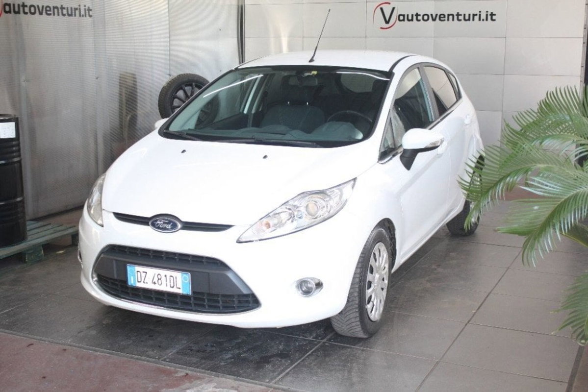 Ford Fiesta 1.4 TDCi 5p. Titanium (3)