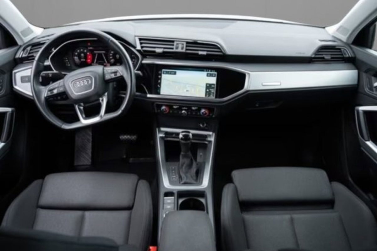 Audi Q3 35 TFSI S tronic Business Advanced (4)